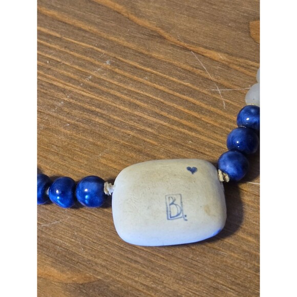 Vintage Artisan-Made Blue & White Floral Pottery Pendant Beaded Necklace - Picture 3 of 7